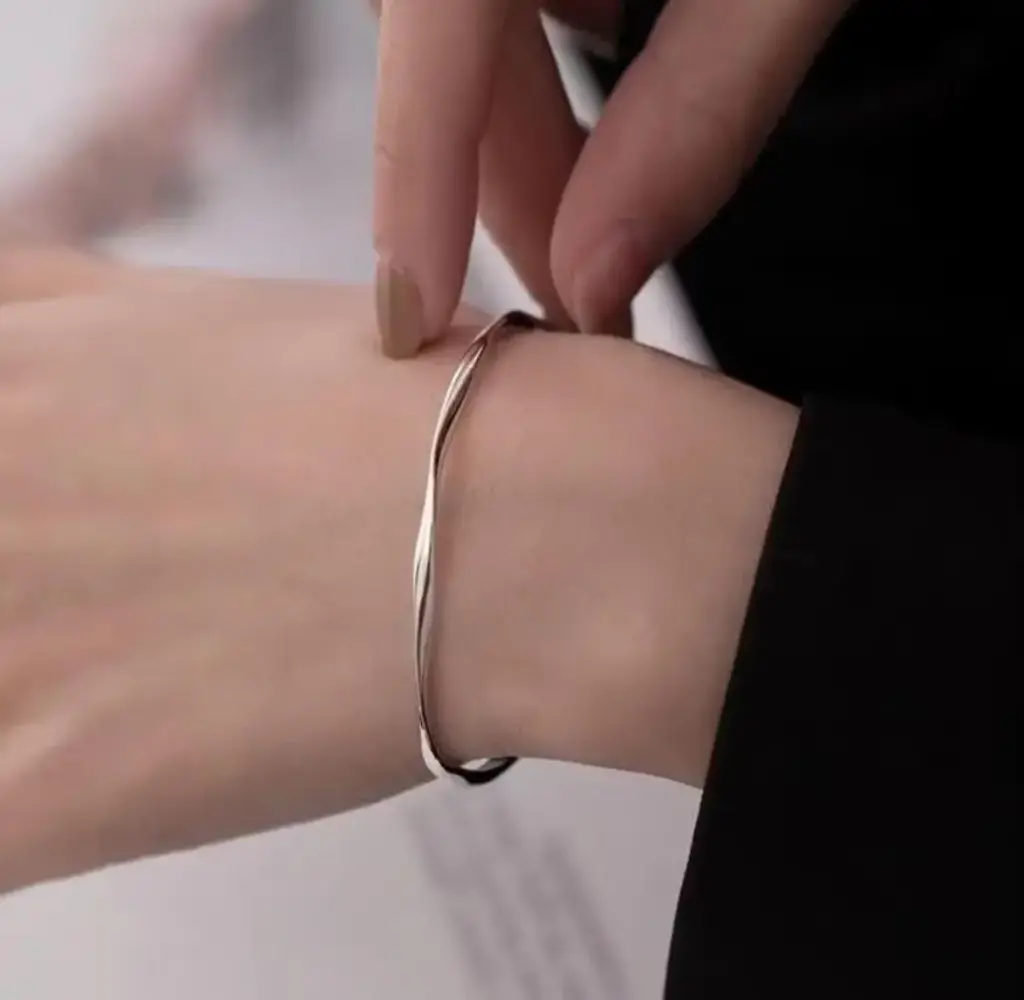Pulseira Femnina Simples Prata