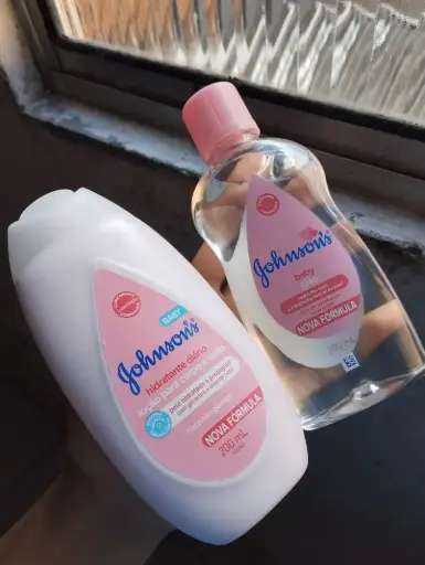 Oleo e Loção para Corpo Johnsons